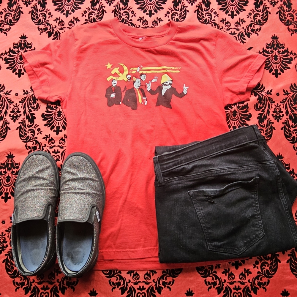 THREADLESS COMMUNIST PARTY SHIRT